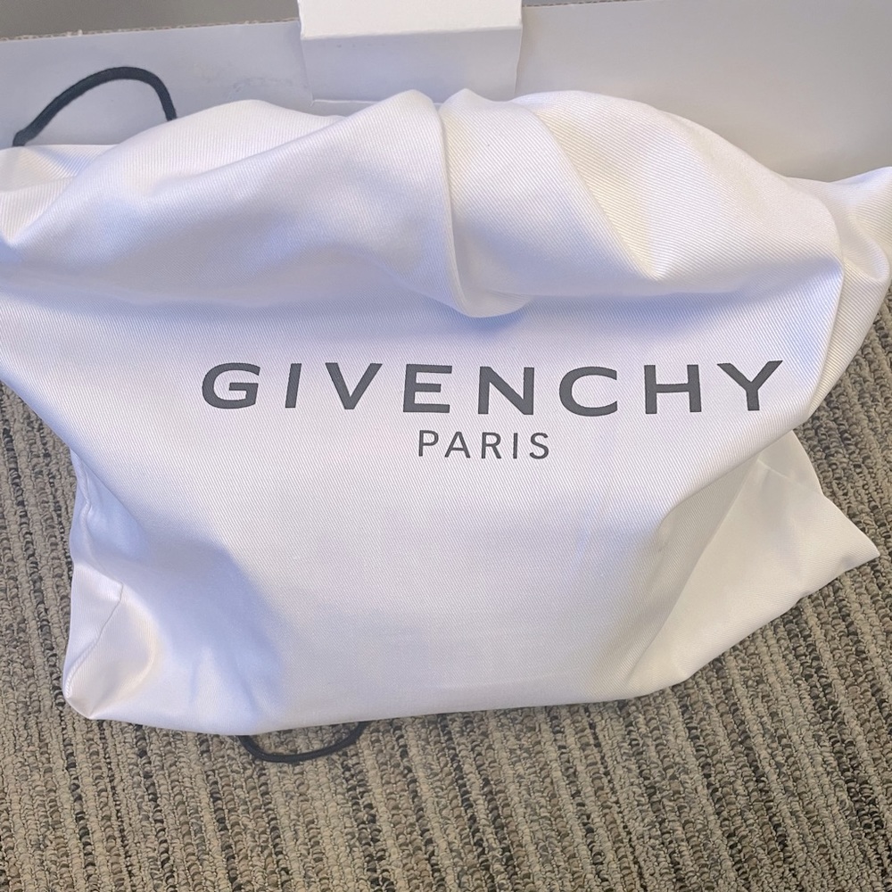 Givenchy Bag - Picture 4 of 13